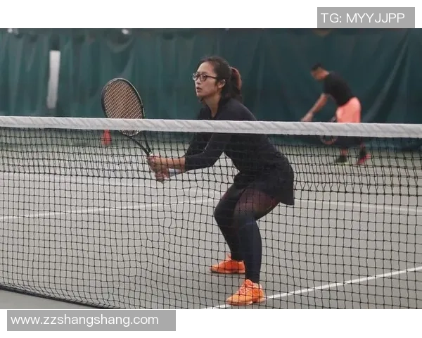 重庆网球队边路渗透战术解析与实战应用探讨